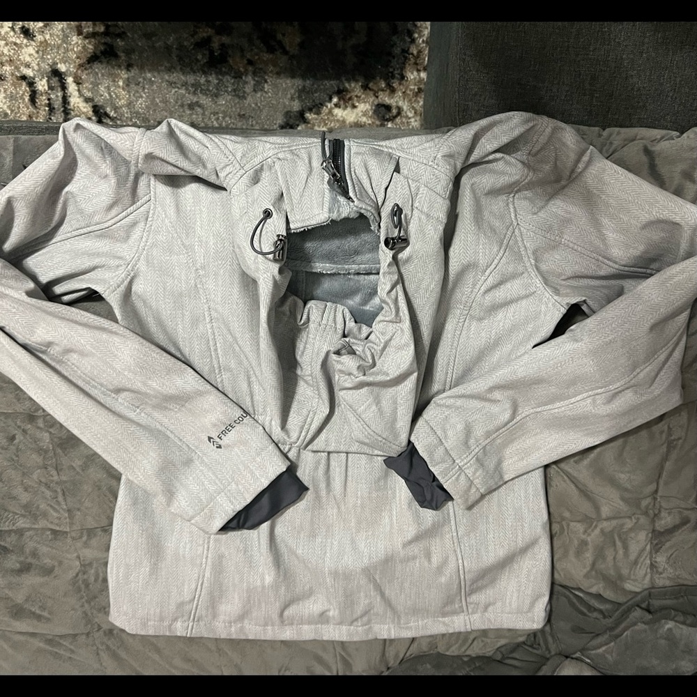 Woman’s jacket - Picture 2 of 15